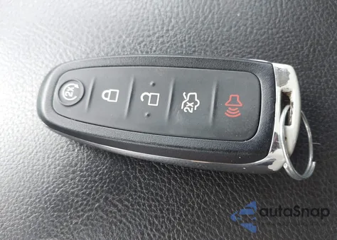 2014 Ford Focus Titanium из США, поврежденный, VIN 1FADP3N2XEL319782